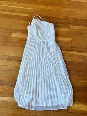 Lulu's White Pleated Midi Dress